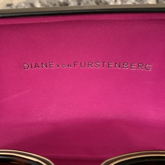 Diane von Furstenberg sun glasses main image 7